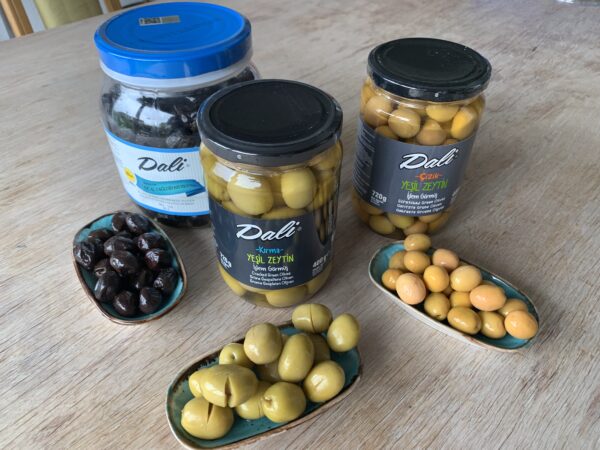 Yeşil Kırma Zeytin 720gr